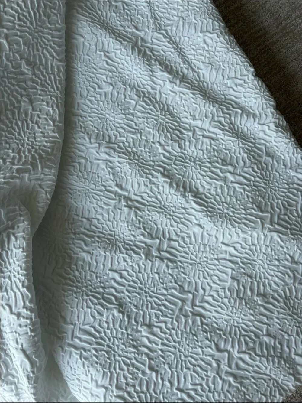 QUEEN WHITE FLORAL TEXTURED GEOMETRIC PATTERN DUVET